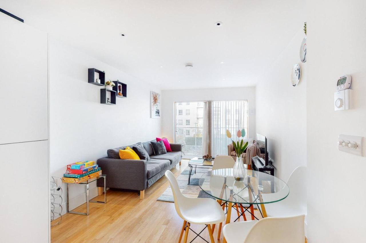 Lovely 1 Bed Apartment In Streatham London Exteriör bild